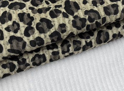 FUZZYKON Double-sided Flannel Pleated Loose Leopard Print Pants